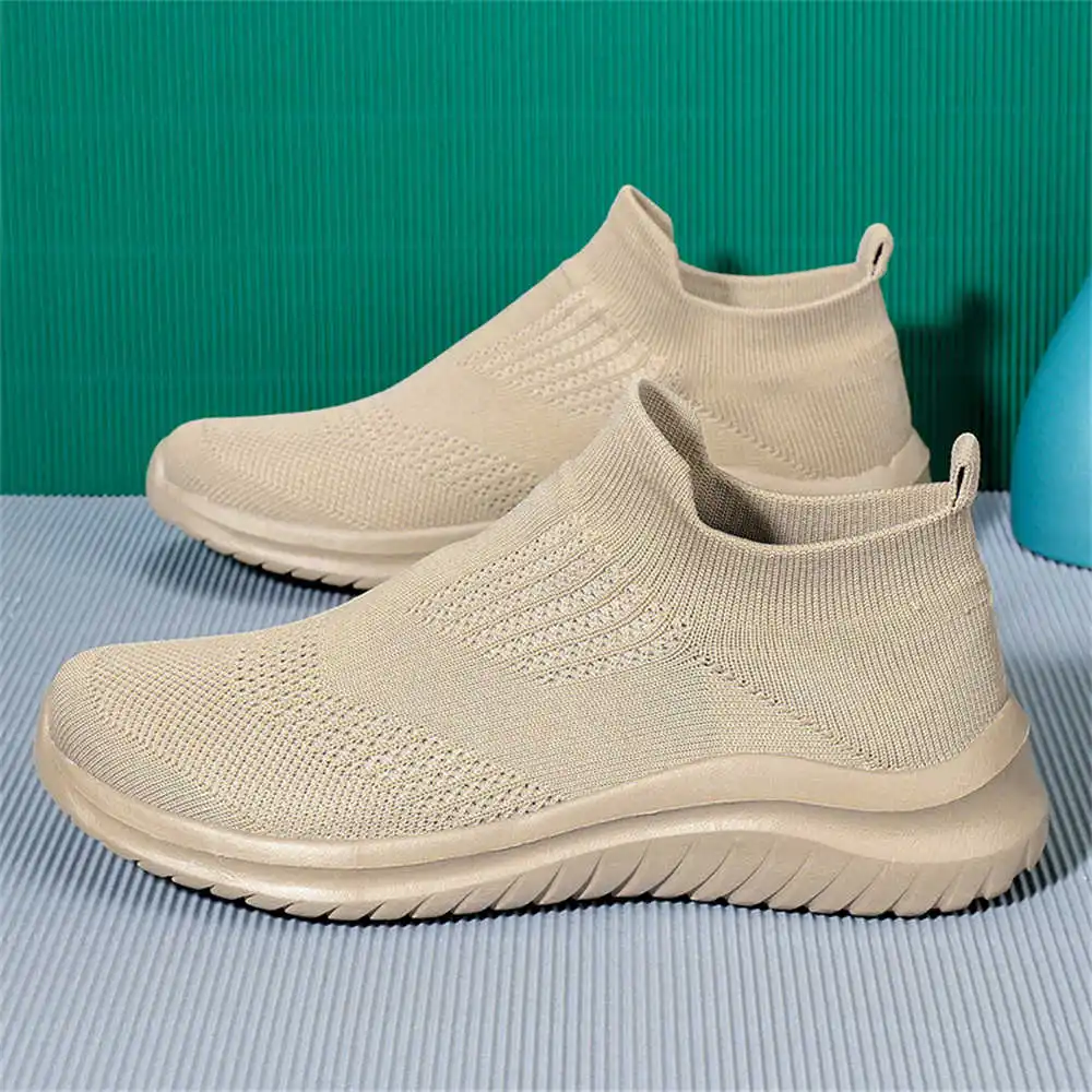 Bej Yumuşak Yeni Yenilik Tenis - Men Formal Wear With Sneakers incelemesi ve fiyatı